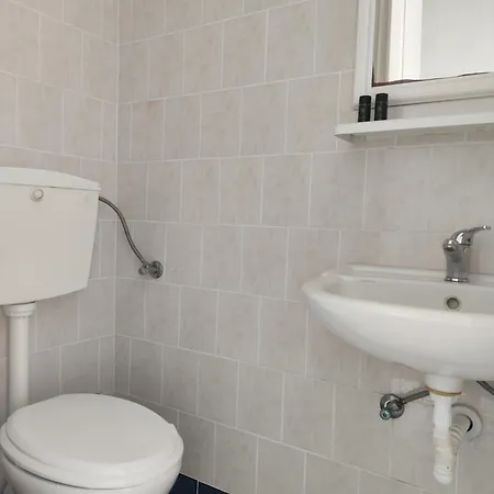 Niki بيت ضيافة Tínos